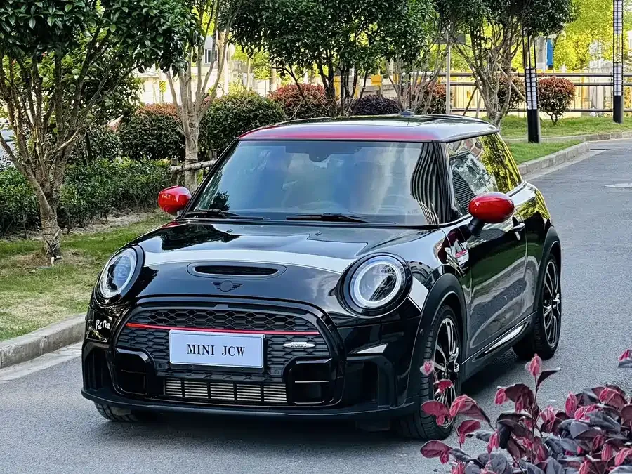 MINI JCW 2022