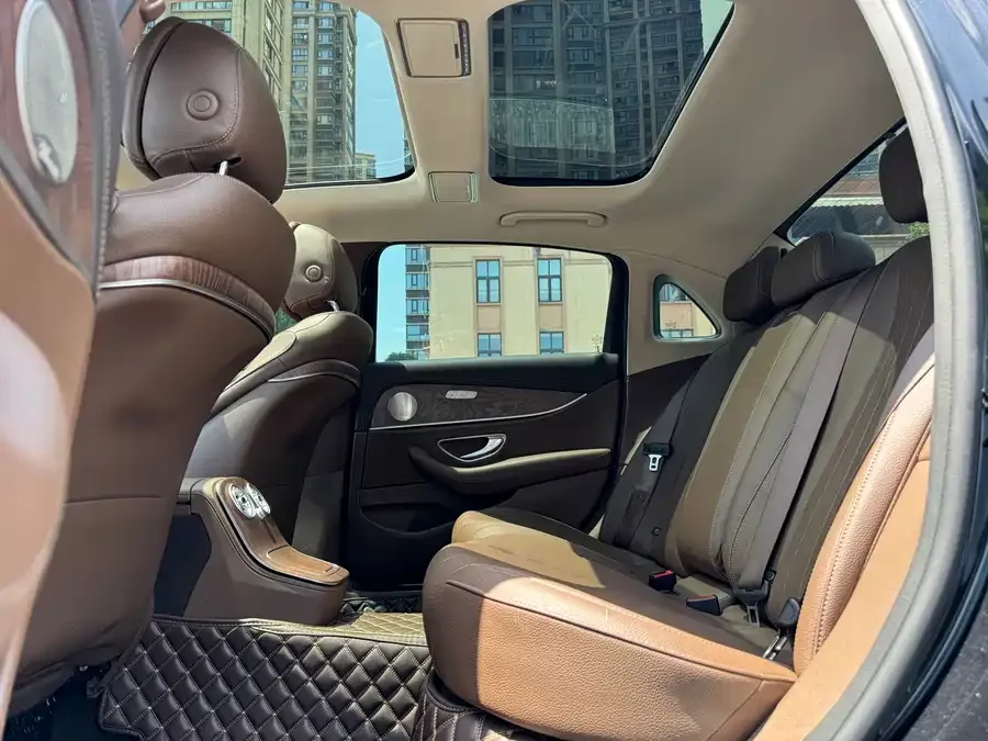Mercedes-Benz E-Class Mercedes-Benz E-Class 2021 facelift E 260 L 2022 — миниатюра 3