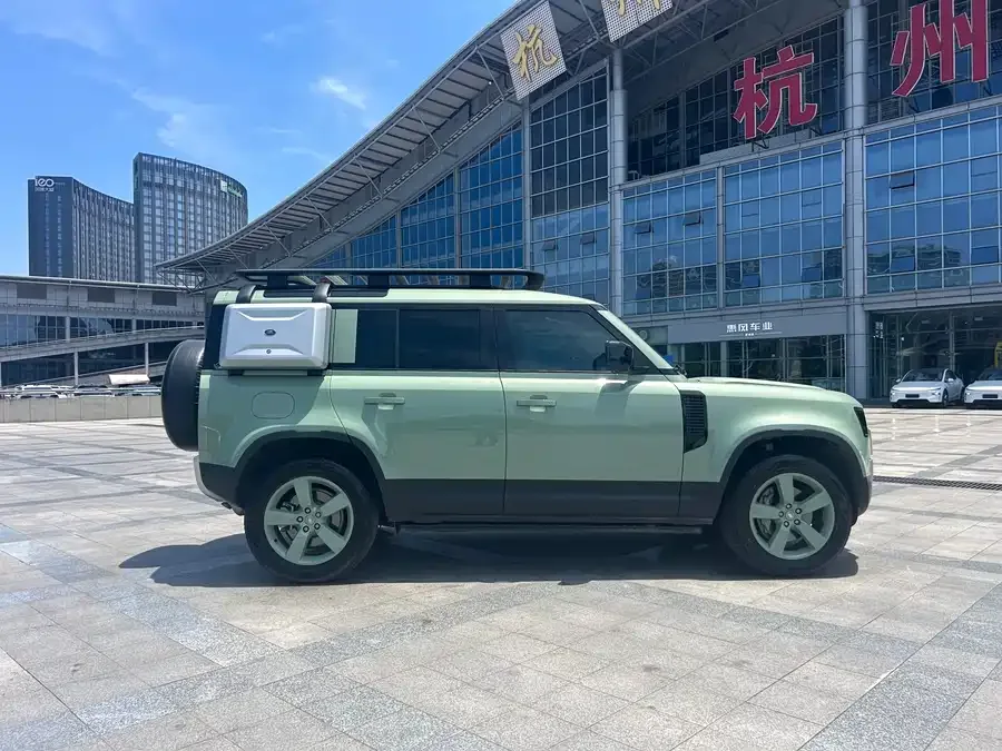 Land Rover guard Land Rover Defender 2023 110 3.0T P400 75th Anniversary Legend Edition 2023 — миниатюра 5