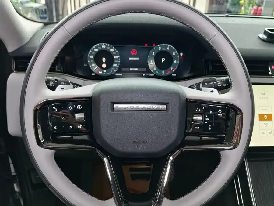 Land Rover Range Rover Aurora 2024 Range Rover Evoque L SE Yuguang Honor Edition 2024 — миниатюра 3