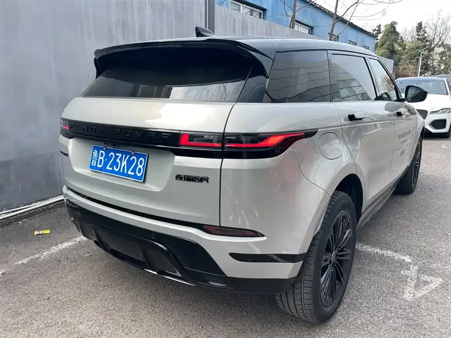 Land Rover Range Rover Aurora 2024 Range Rover Evoque L SE Yuguang Honor Edition 2024 — миниатюра 2