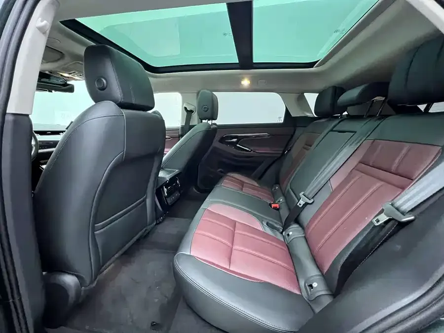 Land Rover Range Rover Aurora Range Rover Aurora 2023 Aurora L 249PS Luxury Edition 2024 — миниатюра 4