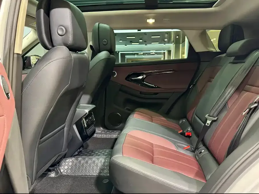 Land Rover Range Rover Aurora 2024 Range Rover Evoque L SE Yuguang Honor Edition 2024 — миниатюра 3
