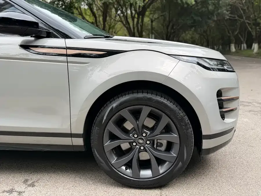 Land Rover Range Rover Aurora Range Rover Aurora 2023 Aurora L 249PS Corinthian Bronze Special Edition 2023 — миниатюра 3
