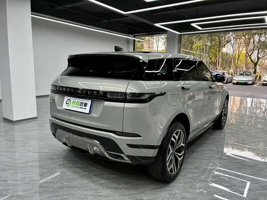 Land Rover Range Rover Aurora Range Rover Evoque 2022 facelift Evoque L 249PS R-Dynamic Deluxe Edition 2022 — миниатюра 3