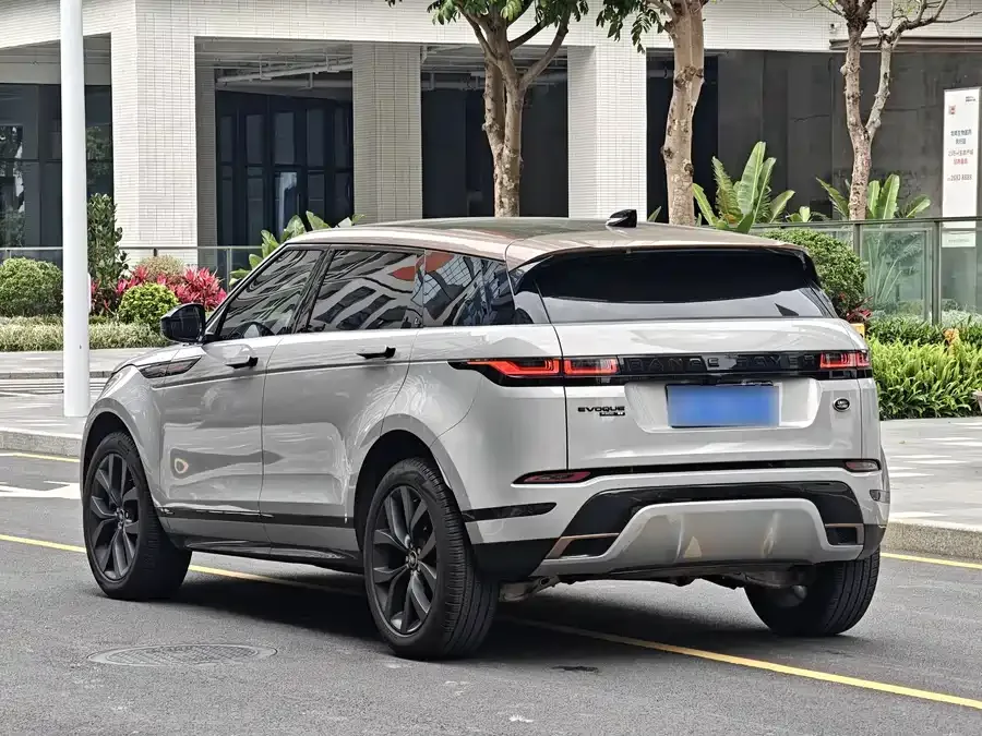 Land Rover Range Rover Aurora Range Rover Aurora 2023 Aurora L 249PS Corinthian Bronze Special Edition 2024 — миниатюра 4