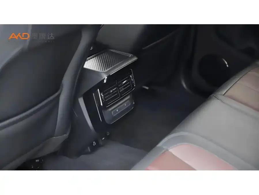 Land Rover Range Rover Aurora 2024 Range Rover Evoque L SE Yuguang Honor Edition 2025 — миниатюра 3