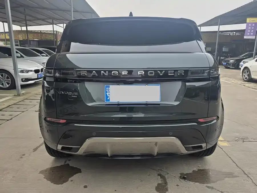 Land Rover Range Rover Aurora Range Rover Evoque 2022 Evoque L 249PS R-Dynamic Deluxe Edition 2022 — миниатюра 2