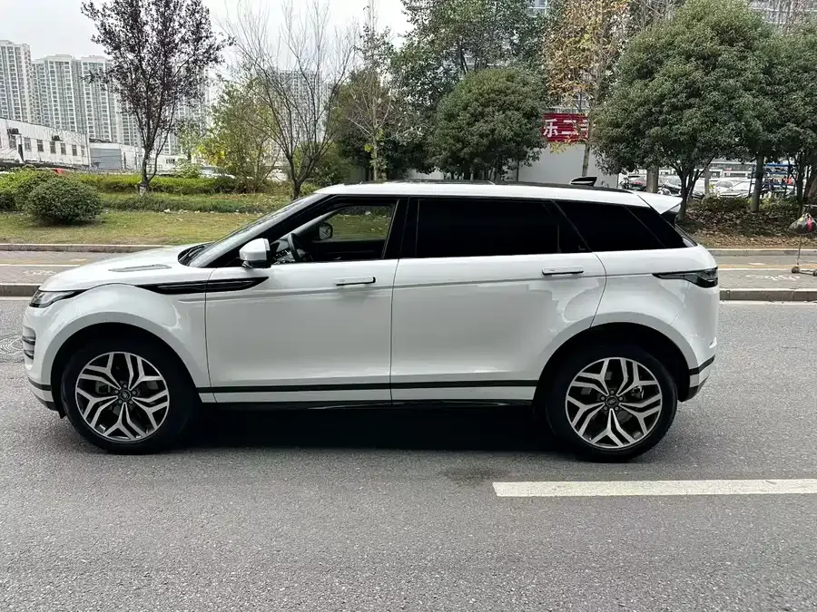 Land Rover Range Rover Aurora Range Rover Aurora 2023 Aurora L 249PS Luxury Edition 2023 — миниатюра 4