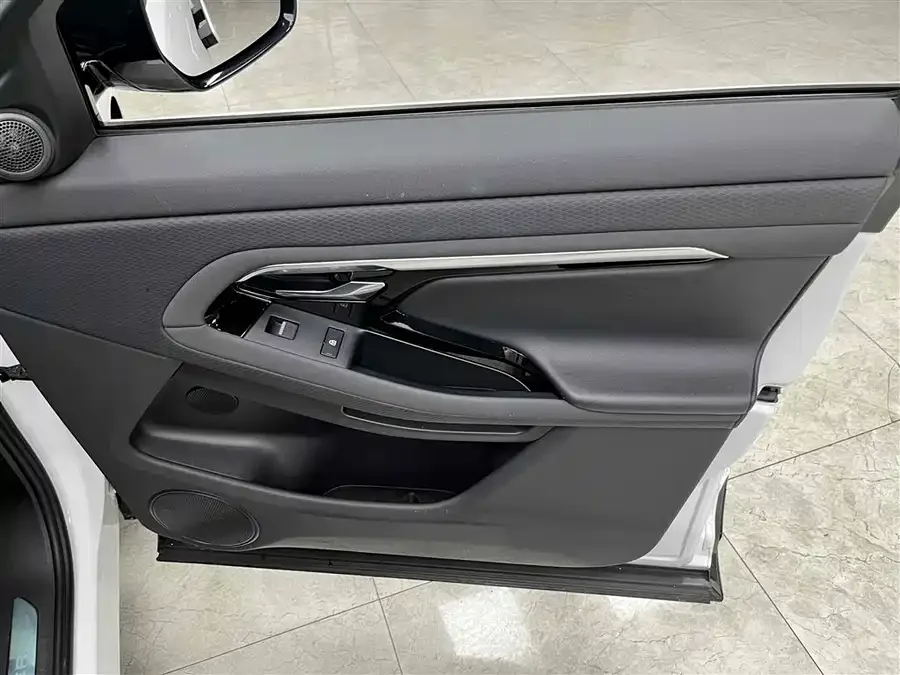 Land Rover Range Rover Aurora Range Rover Evoque 2021 Evoque L 249PS R-Dynamic S Performance Edition 2022 — миниатюра 4