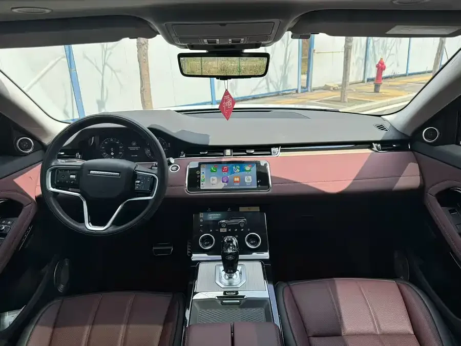 Land Rover Range Rover Aurora Range Rover Aurora 2023 Aurora L 249PS Luxury Edition 2023 — миниатюра 2