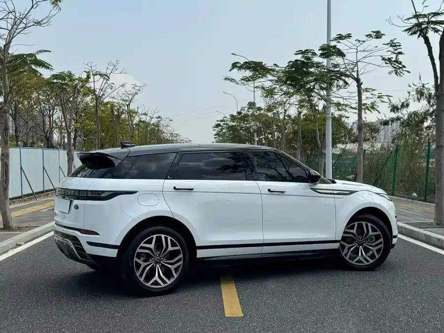 Land Rover Range Rover Aurora Range Rover Aurora 2023 Aurora L 249PS Luxury Edition 2023 — миниатюра 3