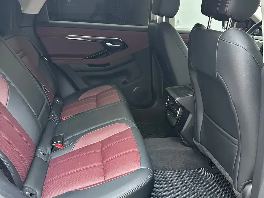 Land Rover Range Rover Aurora Range Rover Evoque 2022 facelift Evoque L 249PS R-Dynamic Deluxe Edition 2023 — миниатюра 3