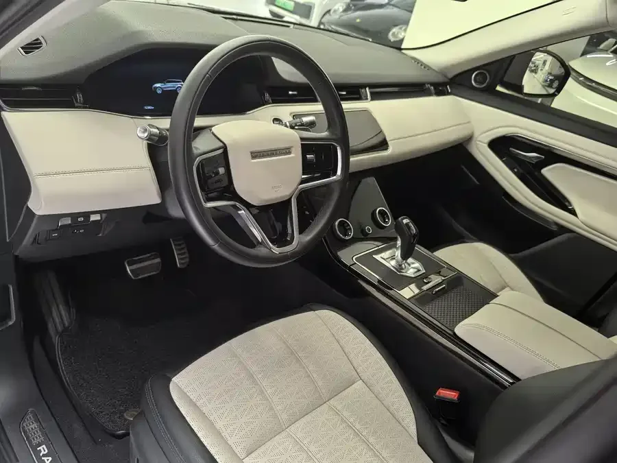 Land Rover Range Rover Aurora Range Rover Evoque 2021 Evoque L 249PS R-Dynamic First edition 2022 — миниатюра 2