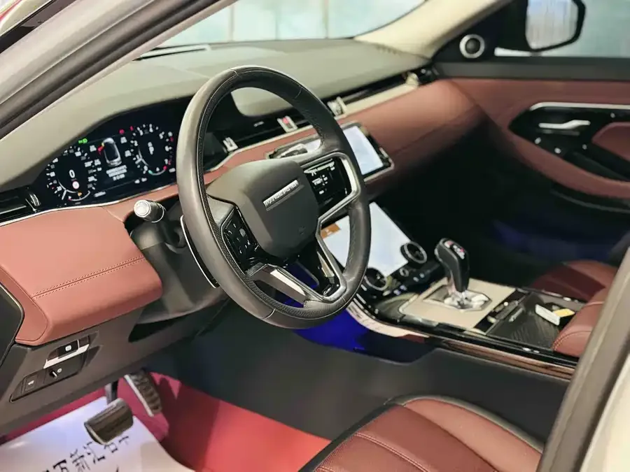Land Rover Range Rover Aurora Range Rover Evoque 2022 Evoque L 249PS R-Dynamic Corinthian Bronze Special Edition 2023 — миниатюра 2
