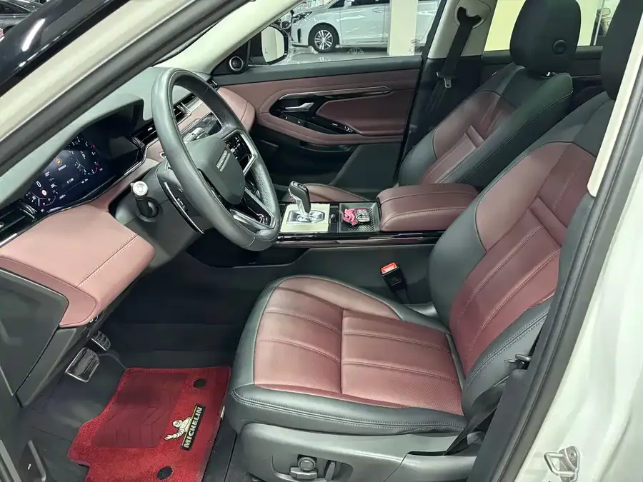 Land Rover Range Rover Aurora Range Rover Evoque 2022 Evoque L 249PS R-Dynamic Deluxe Edition 2023 — миниатюра 3