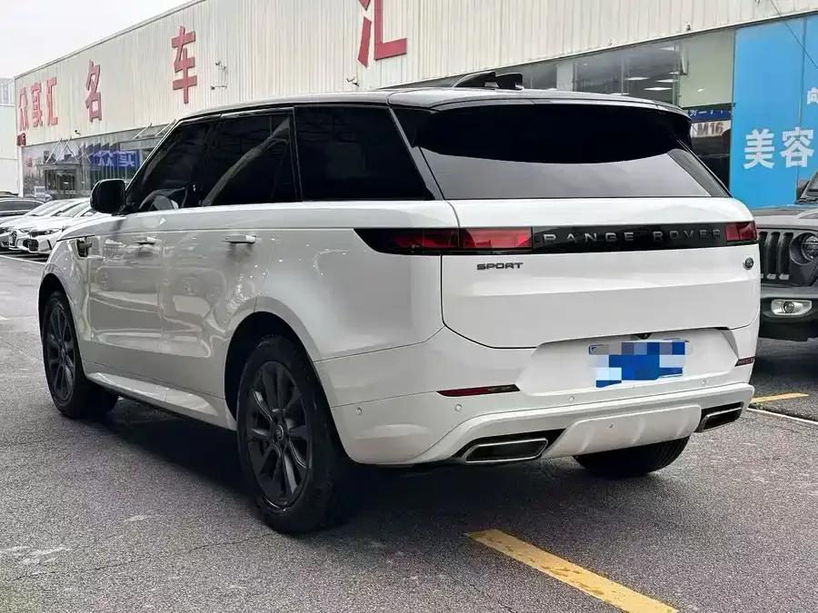Land Rover Range Rover Sport Range Rover Sport 2024 400PS Dynamic SE 2024 — миниатюра 4