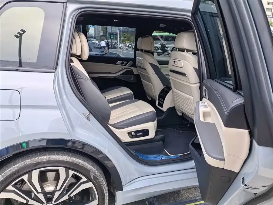 BMW X7 M60i 2023 xDrive M60i 2023 — миниатюра 2