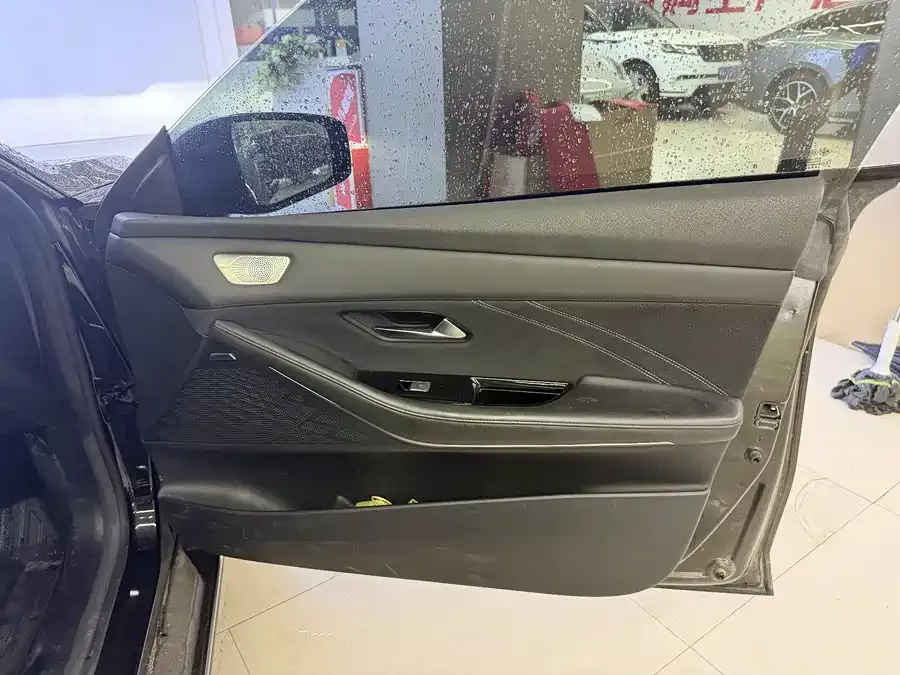 Deepal dark blue SL03 Dark Blue SL03 2023 200Max Extended Range Edition 2023 — миниатюра 3