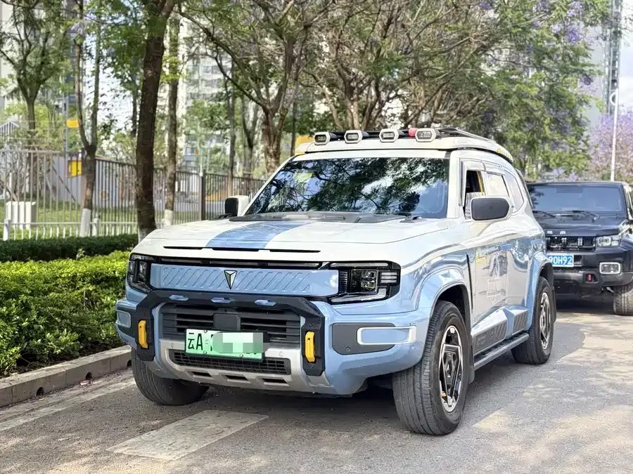 Deepal dark blue G318 Dark Blue G318 2025 Worry-Free Crossing Edition 4WD Mountain Edition 2025 — фото 1, купить с доставкой в Москву