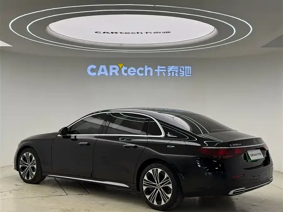 Mercedes-Benz E-class new energy Mercedes-Benz E-Class New Energy 2024 E 350 e L Plug-in Hybrid Sedan 2024 — миниатюра 4