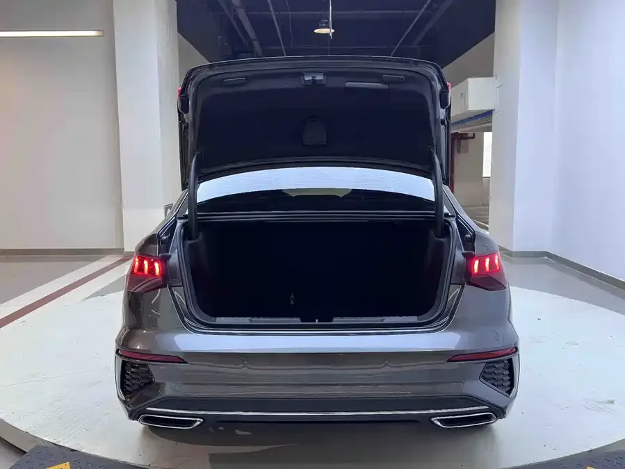Audi A3 2023 facelift A3L Limousine 35 TFSI stylish and sporty 2023 — миниатюра 5