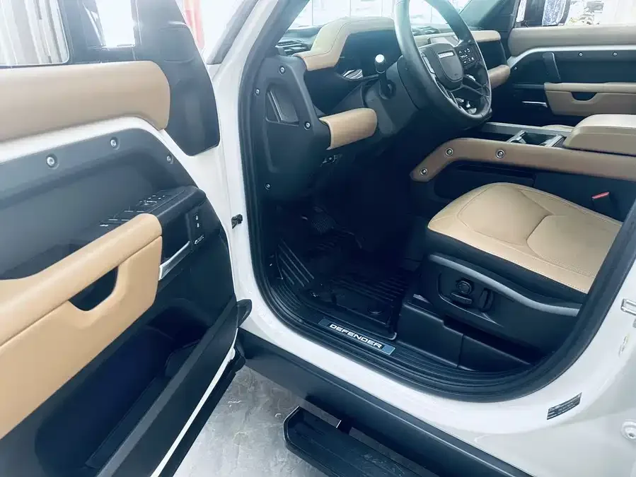Land Rover guard Land Rover Defender 2025 110 3.0T P400 X-Dynamic HSE 2025 — миниатюра 2