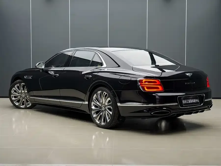 Bentley Flying Spur PHEV Flying Spur Plug-in Hybrid 2025 4.0T V8 Mulliner 2025 — миниатюра 2