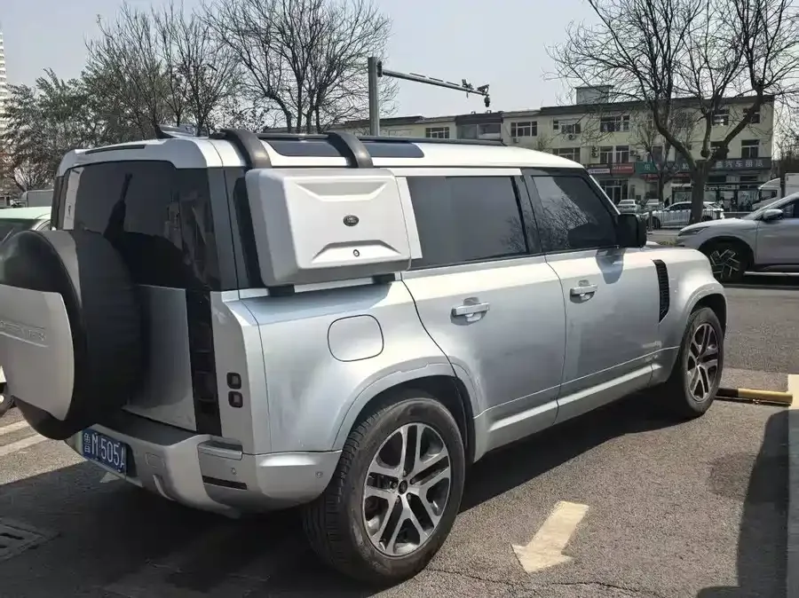 Land Rover guard Land Rover Defender 2023 110 3.0T P400 X-DYNAMIC HSE 2023 — миниатюра 4