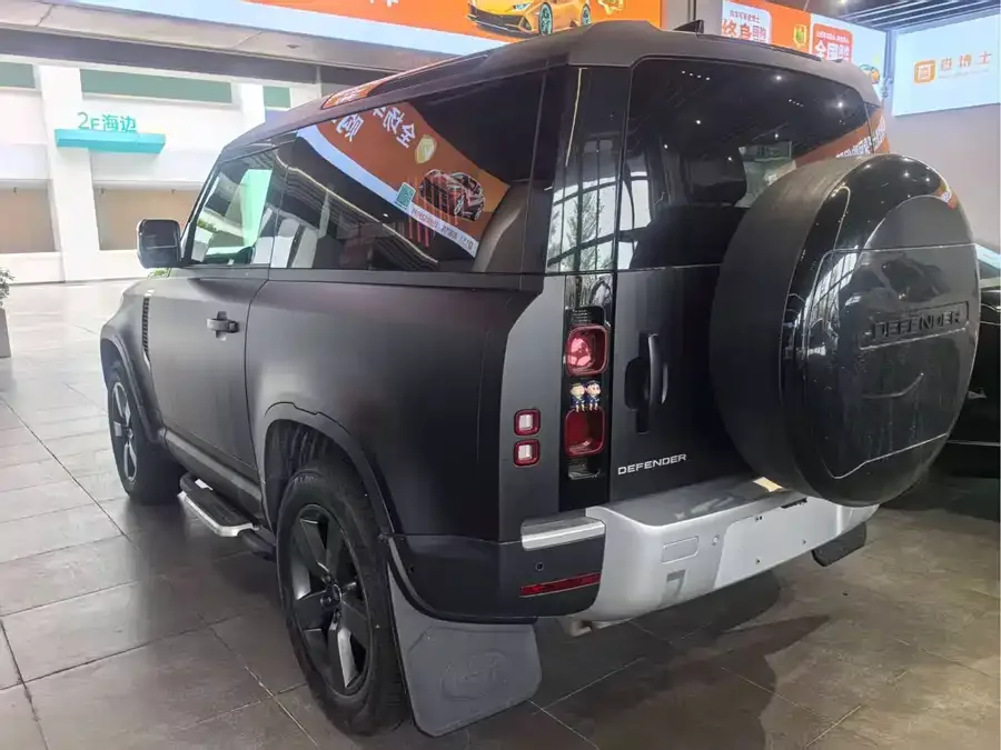 Land Rover guard Land Rover Defender 2023 facelift 90 2.0T P300 SE 2023 — миниатюра 2