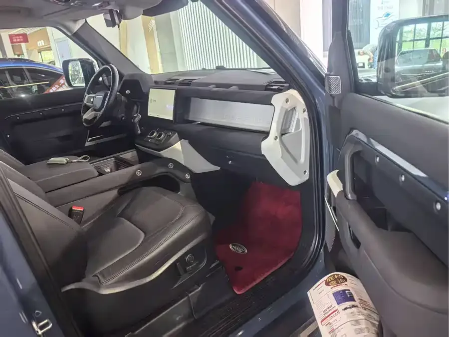 Land Rover guard Land Rover Defender 2023 facelift 90 2.0T P300 SE 2023 — миниатюра 4