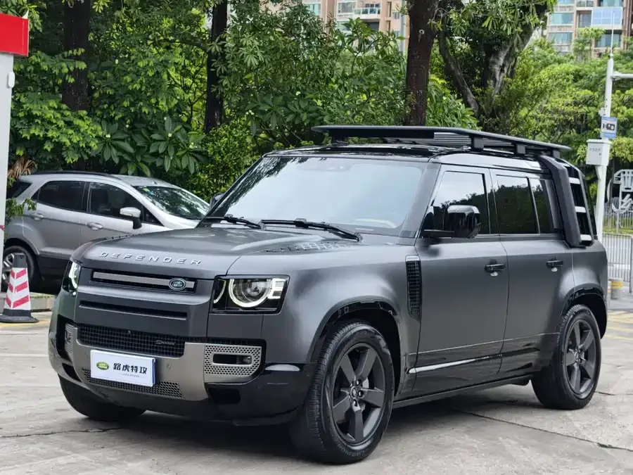 Land Rover guard 2022