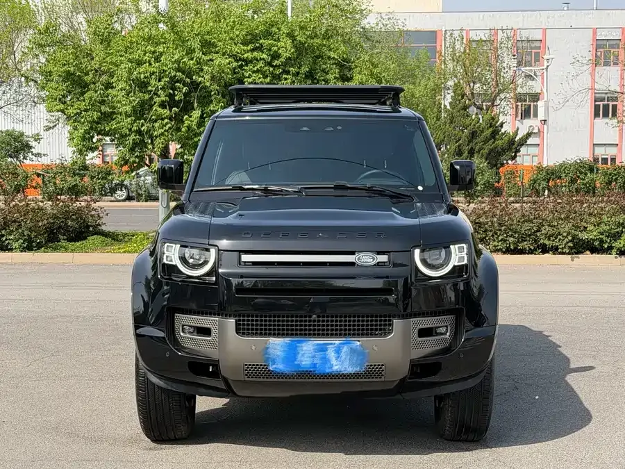 Land Rover guard 2025