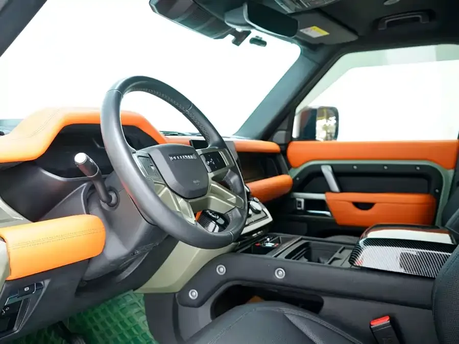 Land Rover guard Land Rover Defender 2023 110 3.0T P400 75th Anniversary Legend Edition 2023 — миниатюра 5