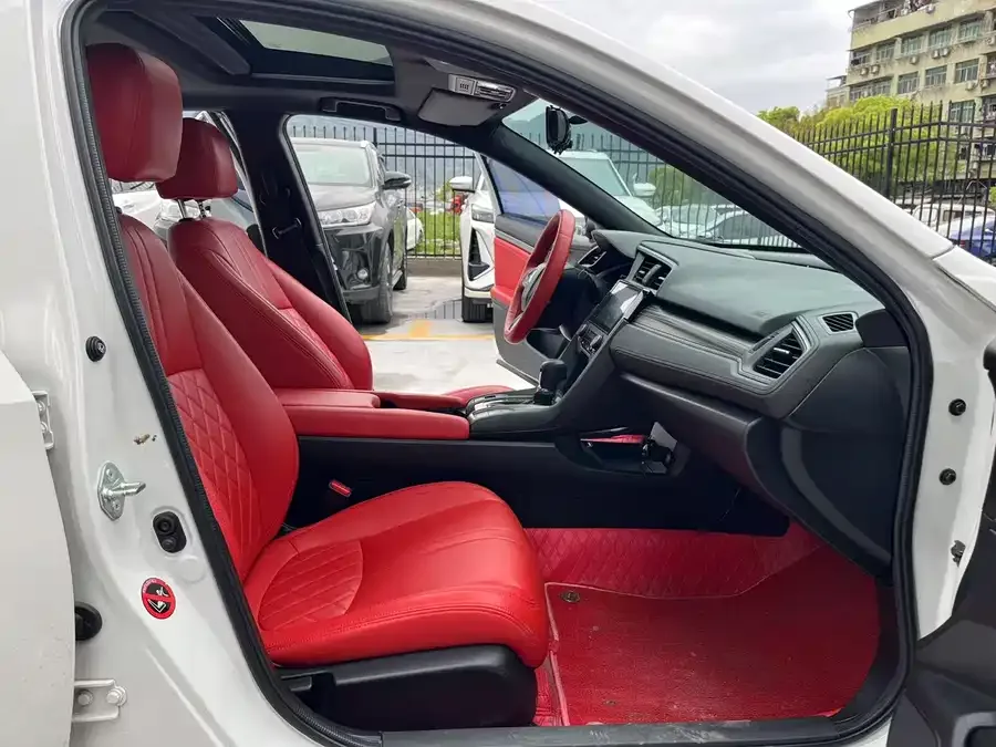 Honda CIVIC Civic 2021 HATCHBACK 220TURBO CVT New Control 2022 — миниатюра 4