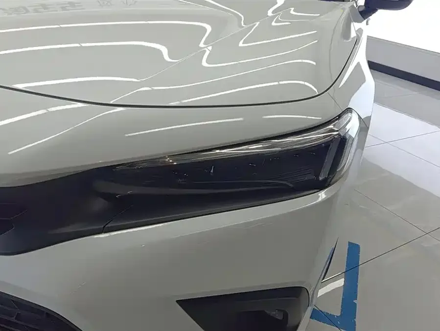 Honda CIVIC 2023 Civic HATCHBACK 240TURBO CVT Extreme Edition 2024 — миниатюра 2