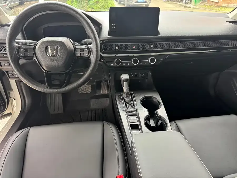 Honda CIVIC 2022 Civic 240TURBO CVT Dynamic Edition 2022 — миниатюра 3