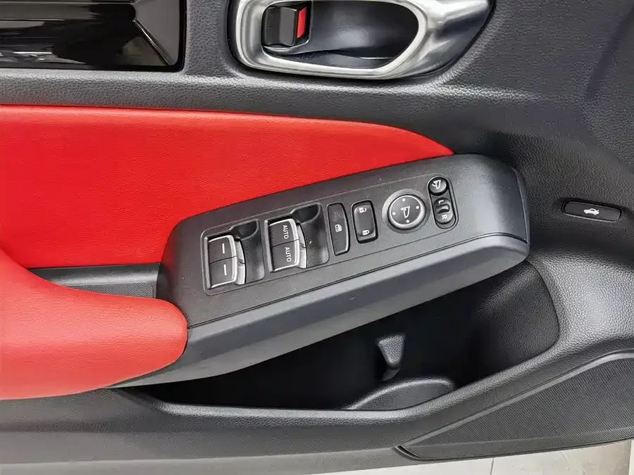 Honda CIVIC 2023 Civic 240TURBO CVT Power Edition 2024 — миниатюра 3