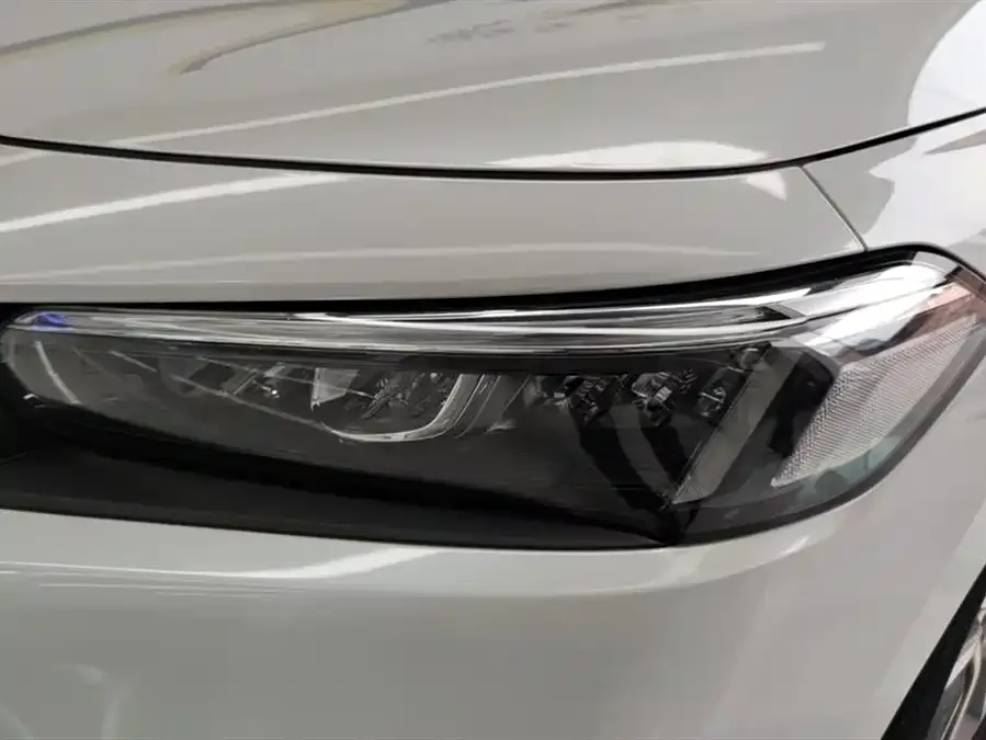 Honda CIVIC 2023 Civic 240TURBO CVT Power Edition 2023 — миниатюра 2