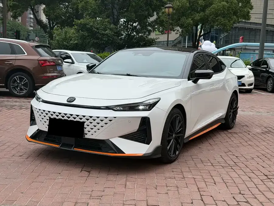 Changan UNI-V 2024