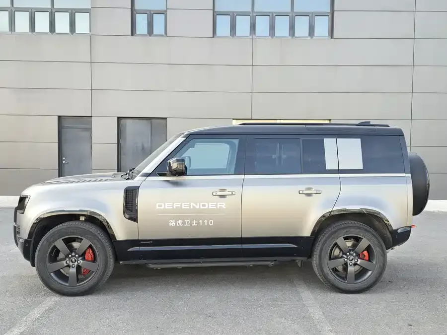 Land Rover guard Land Rover Defender 2025 110 3.0T P400 X 2024 — миниатюра 2