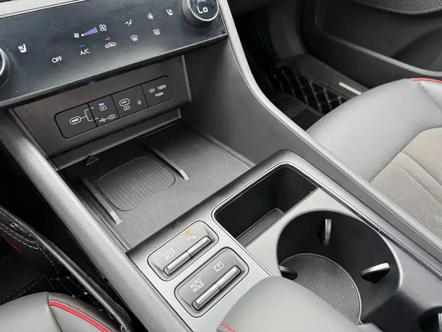 Hyundai Sonata Sonata 2024 2.0TN Line Air 2024 — миниатюра 4