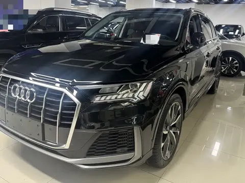 Audi Q7 2024 buy in Moscow