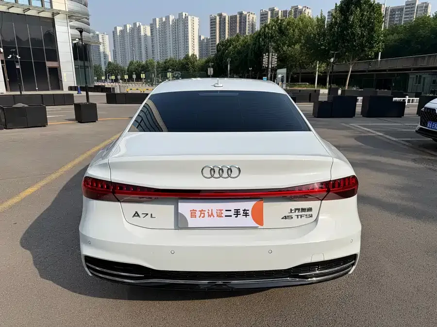 Audi A7L 2024 45 TFSI Luxury Edition 2024 — миниатюра 5