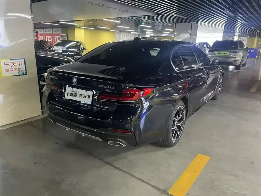BMW 5 Series BMW 5 Series 2023 530Li Exclusive M Sport Package 2024 — миниатюра 2