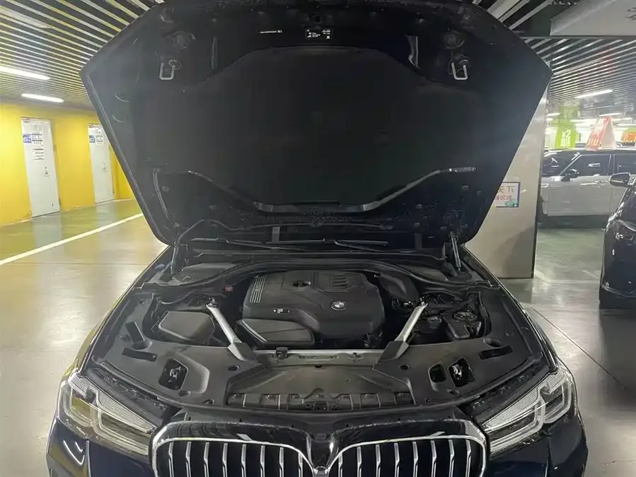 BMW 5 Series BMW 5 Series 2023 530Li Exclusive M Sport Package 2024 — миниатюра 4