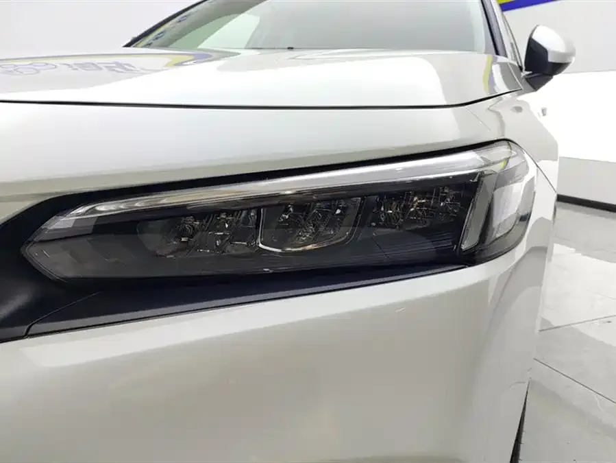 Honda CIVIC 2023 Civic 240TURBO CVT Power Edition 2023 — миниатюра 2