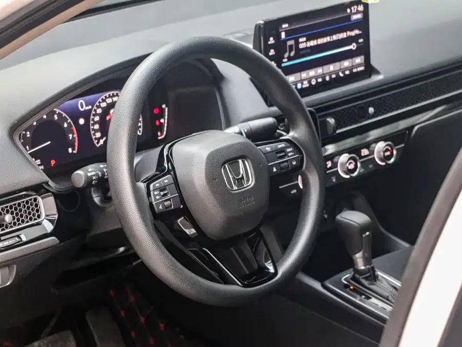 Honda CIVIC 2022 Civic 240TURBO CVT Dynamic Edition 2022 — миниатюра 4