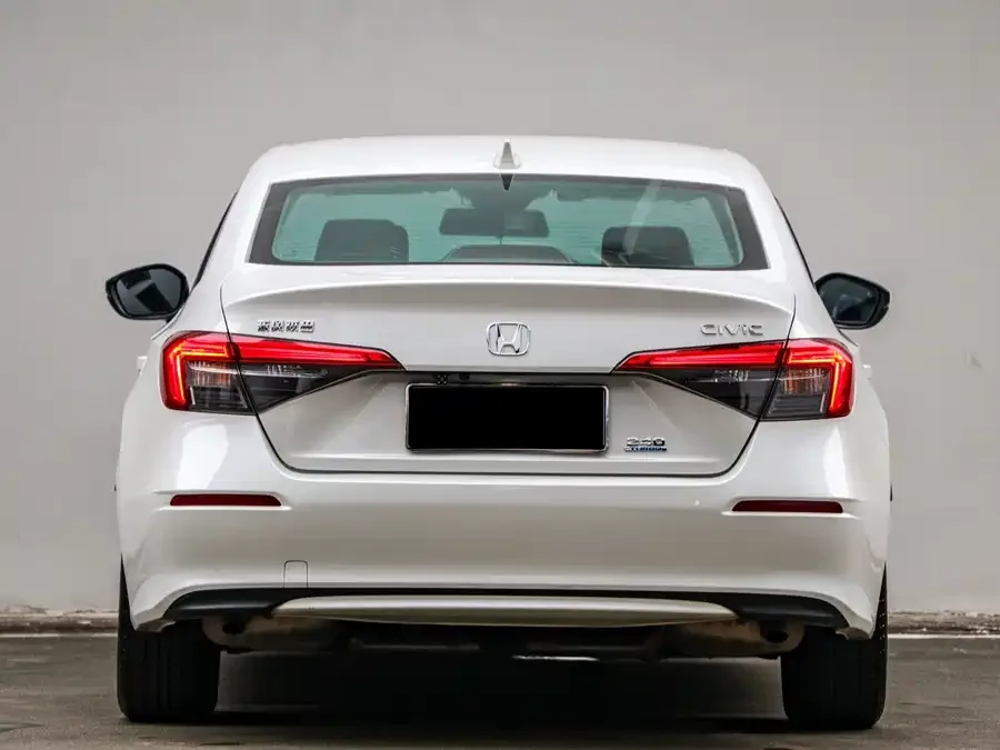 Honda CIVIC 2022 Civic 240TURBO CVT Dynamic Edition 2022 — миниатюра 5