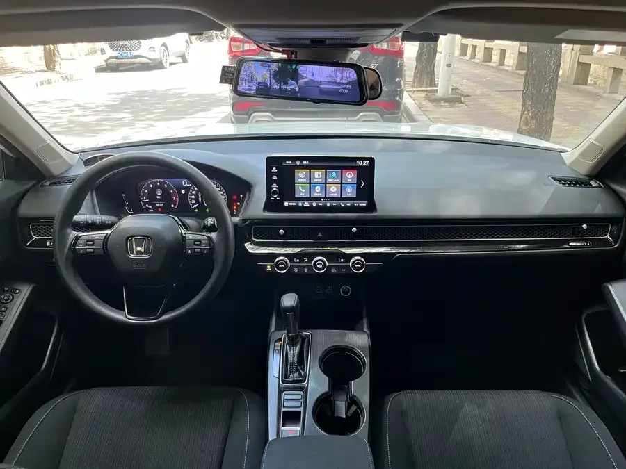Honda CIVIC 2022 Civic 240TURBO CVT Dynamic Edition 2022 — миниатюра 2